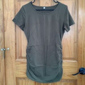 Flattering & Stretchy Maternity Shirt for Women, Short Sleeve with Ruching